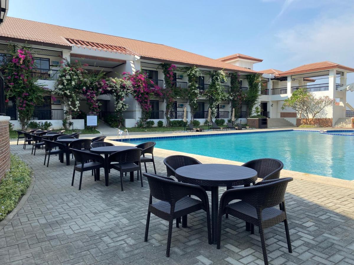 Plaza Del Norte Hotel And Convention Center Laoag Dış mekan fotoğraf